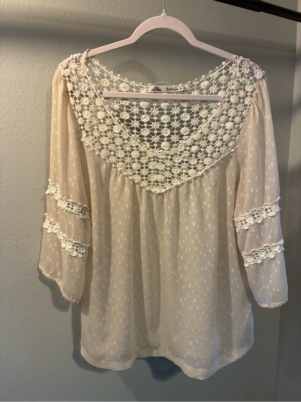 Solitaire Cream Swiss Dot Crochet Lace Blouse Size Medium